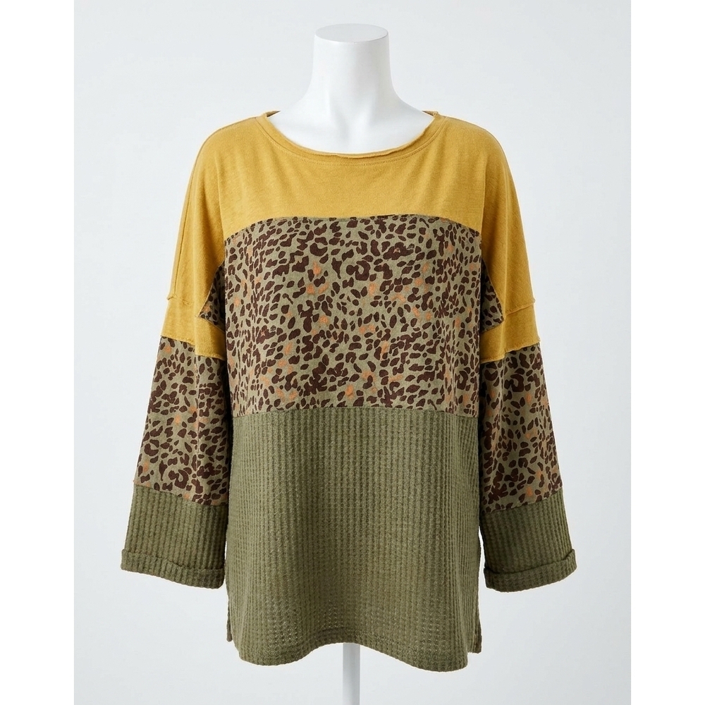 NEW UMGEE color block waffle knit top in olive